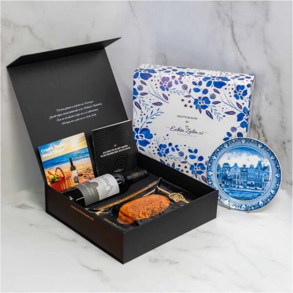 Kerstmakelaar-Giftbox-Zalm-DelftsBlauw